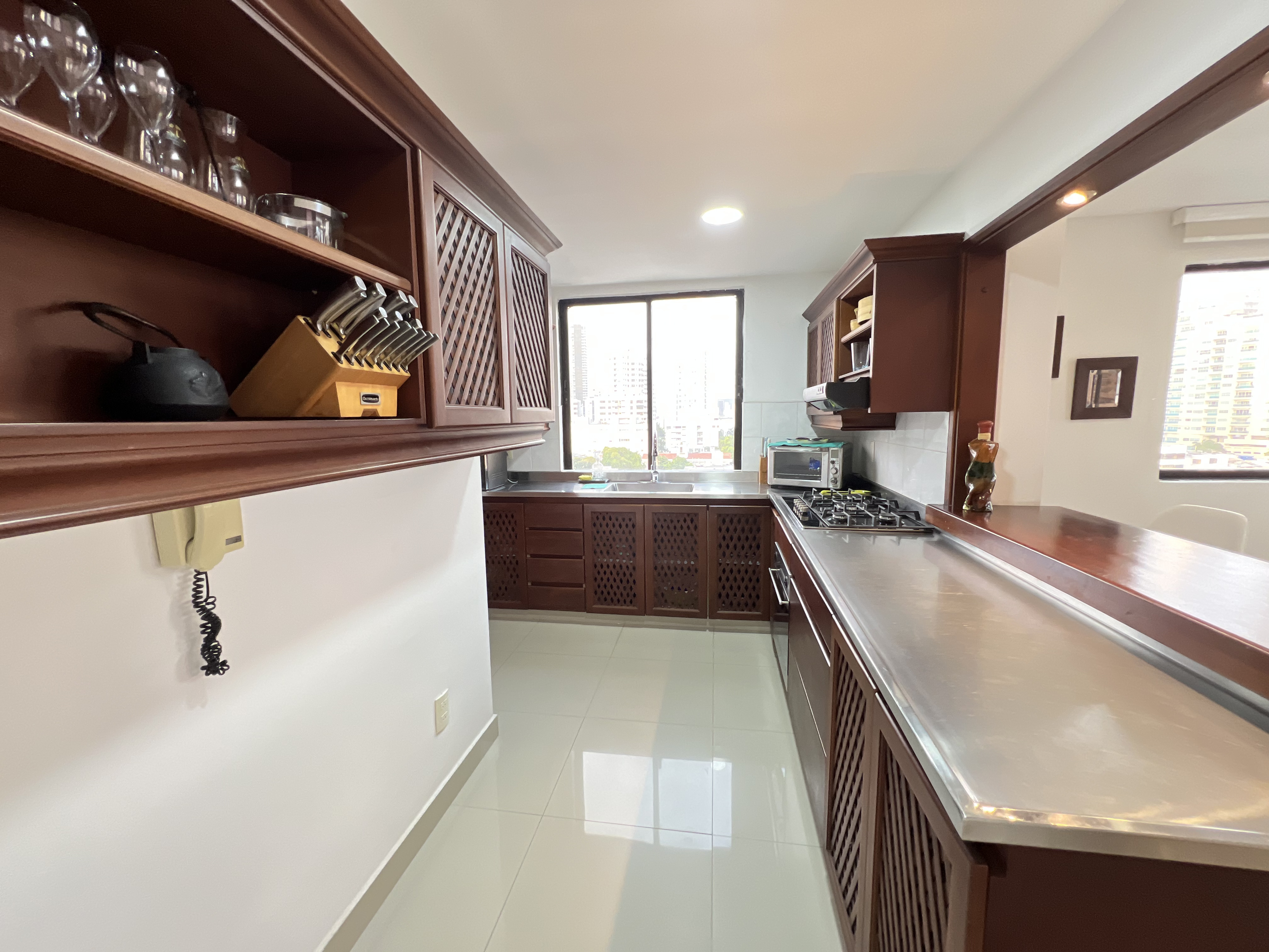 APARTAMENTO EN BOCAGRANDE EDIFICIO IPANEMA - Imagen 4