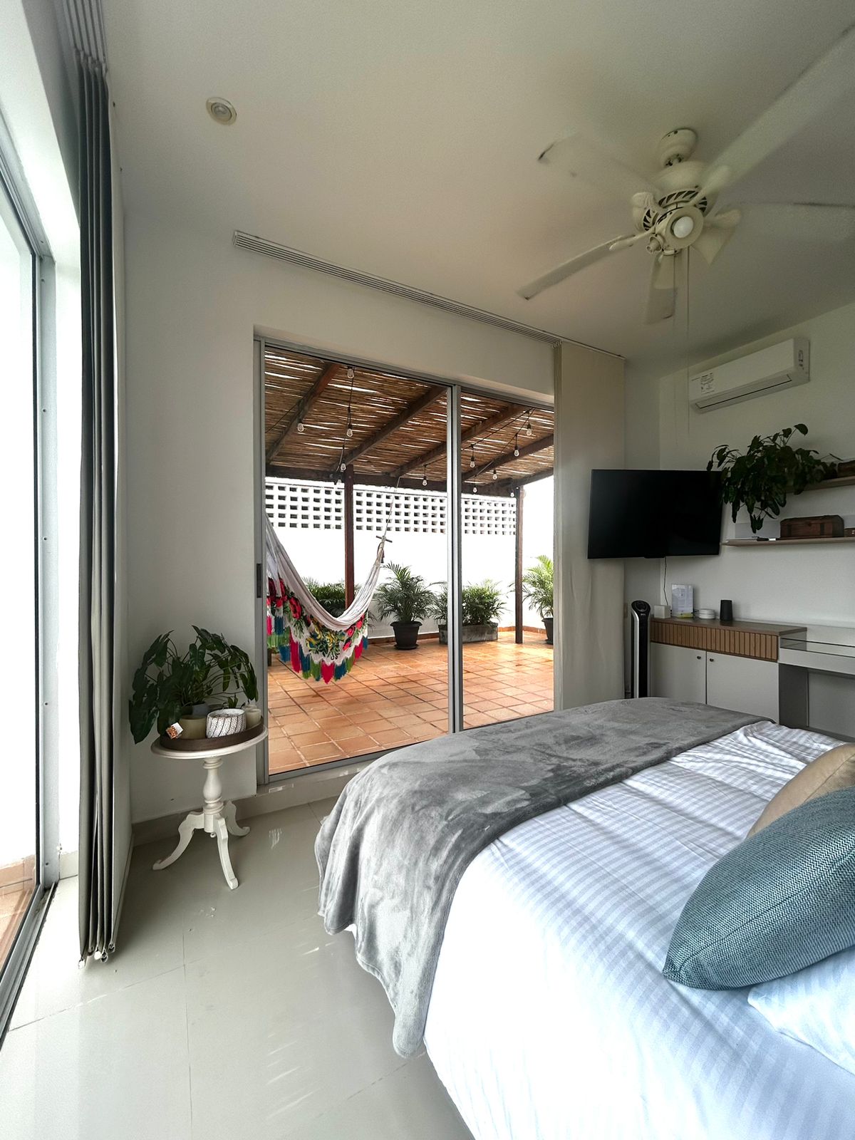 APTO DÚPLEX EN LAGUNA CLUB - PISO 3